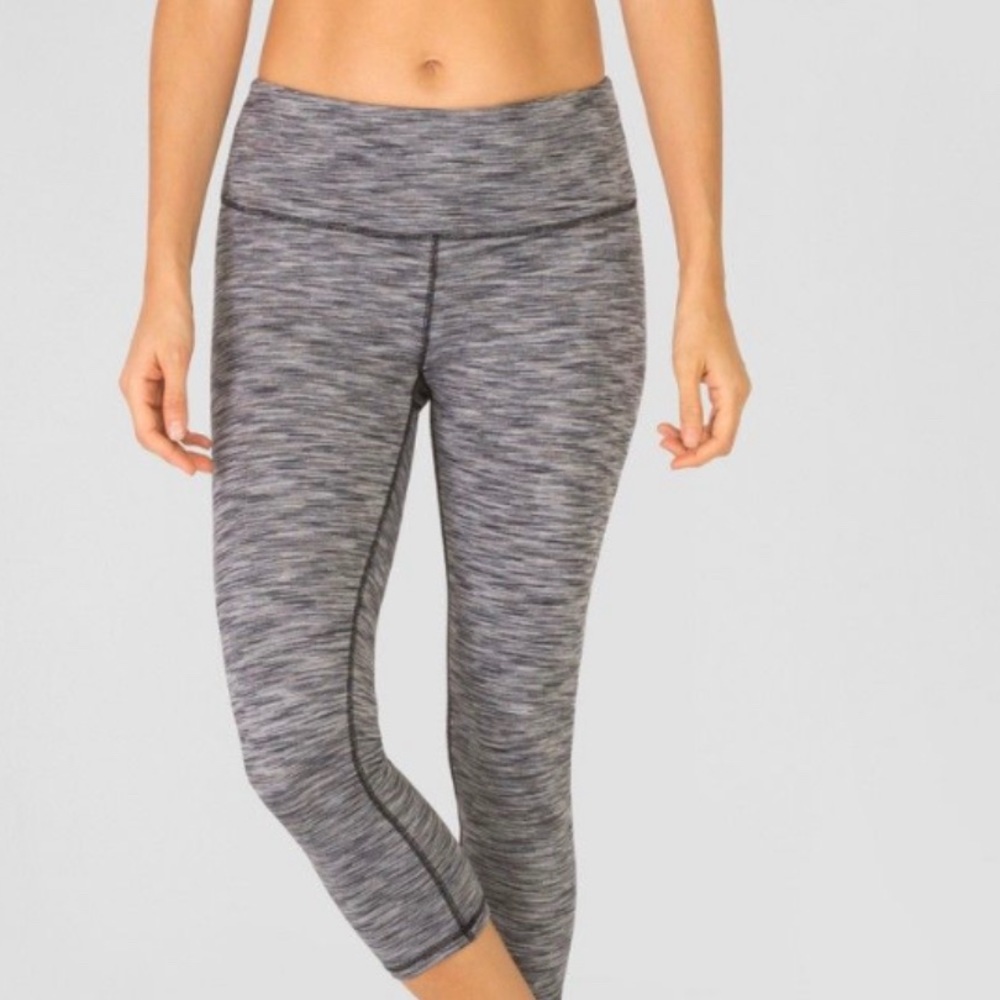 NWT RBX Active Wear Capri Small / P Black/White
